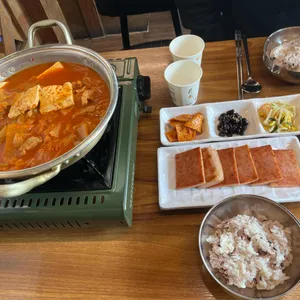 맨날생고기김치찌개 사진