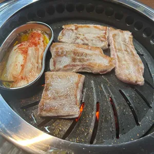 우리숯불국밥 리뷰 사진