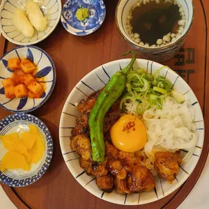 핵밥 사진