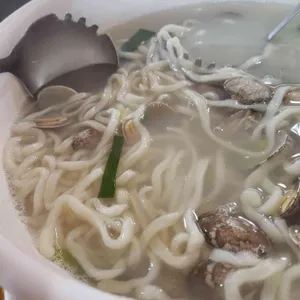 오목돌바지락손칼국수 사진
