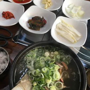 천의흑염소 사진