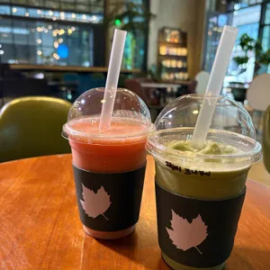 플라타너스 커피 사진