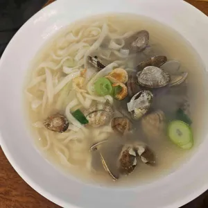 나성수두리보말톳칼국수 사진