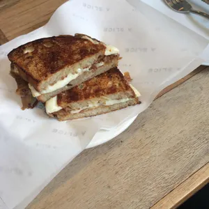 A SLICE 리뷰 사진