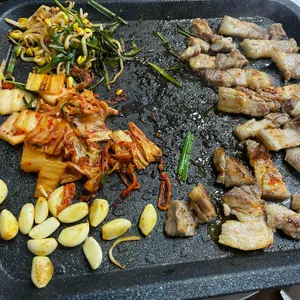 생생뒷고기 사진