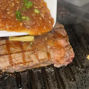 마초 스테이크 사진