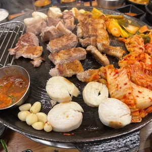 솥뚜껑열렸다 사진
