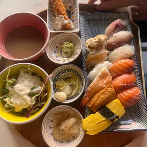 백초밥 사진