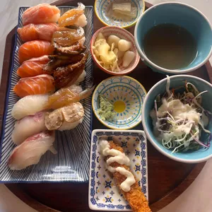 백초밥 사진