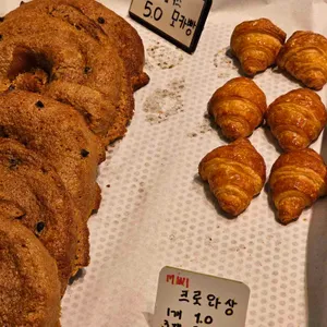 솔모로아띠카페빵선생 사진