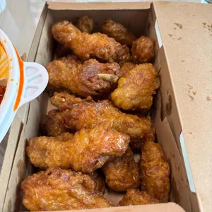 교촌치킨 사진