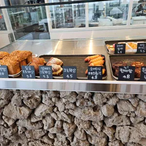 웃뜨리 리뷰 사진