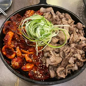 신복관 사진