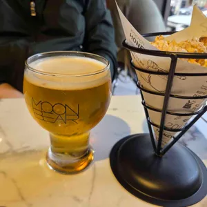 교촌치킨 사진