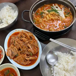 동대식당 사진