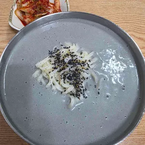 명동홍두깨손칼국수 사진