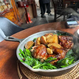 양키통닭 & Second Floor 사진