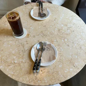 콘드에뻬뻬 사진