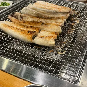 진성민물장어 사진