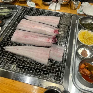 진성민물장어 사진