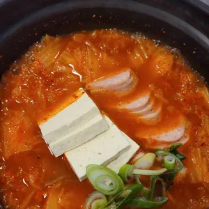 백채김치찌개 사진