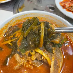 삼삼뼈국 사진