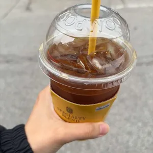 컴포즈커피 사진