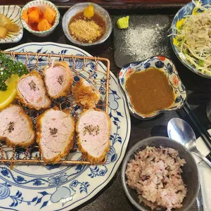 겸손돈가스 사진