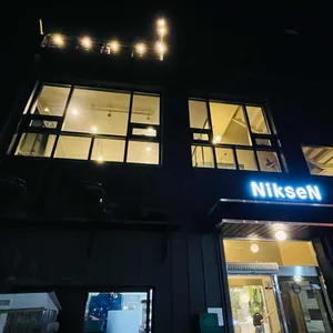 닉센 리뷰 사진