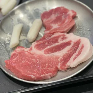 선사솥뚜껑삼겹살 사진