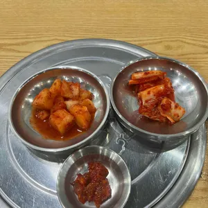 돈.수육국밥 사진