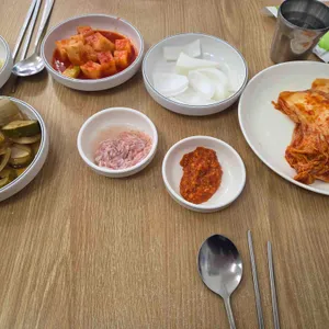 여수돼지국밥 사진