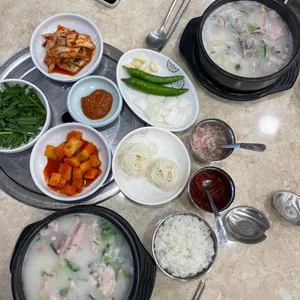 의창돼지국밥 사진