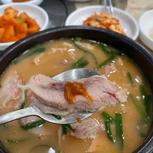 의창돼지국밥 사진
