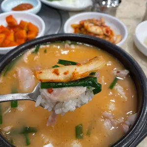 의창돼지국밥 사진