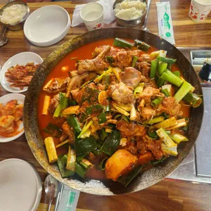 동원토종닭 사진