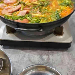 우주부대찌개 사진