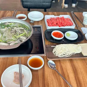 권박사 샤브 칼국수 사진
