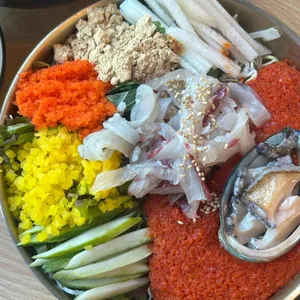 영종신선물회 회전문점 사진