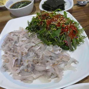 목포항회세꼬시 사진