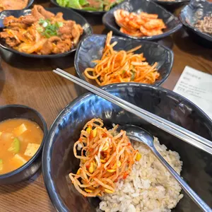 하춘화 보리밥 사진