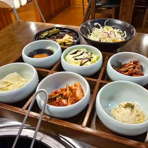 온아담 사진