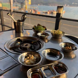 벽돌집 사진