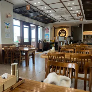 먹돌 리뷰 사진