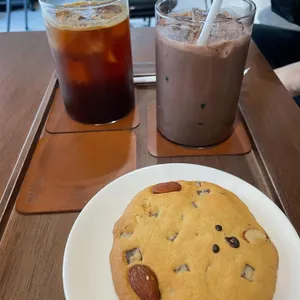 필드 로스터스 사진 1