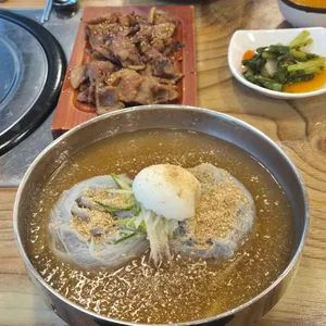 불고기와 통갈비살 사진