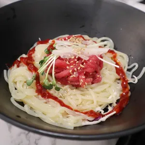 육회바른연어 사진