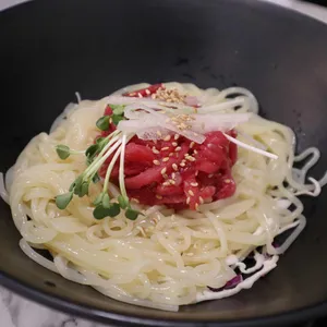 육회바른연어 사진
