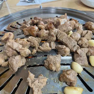 흥부골 숯불돼지갈비 사진