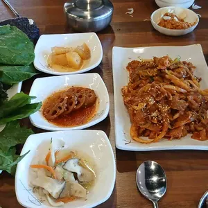 윤훈식농가쌈밥 사진